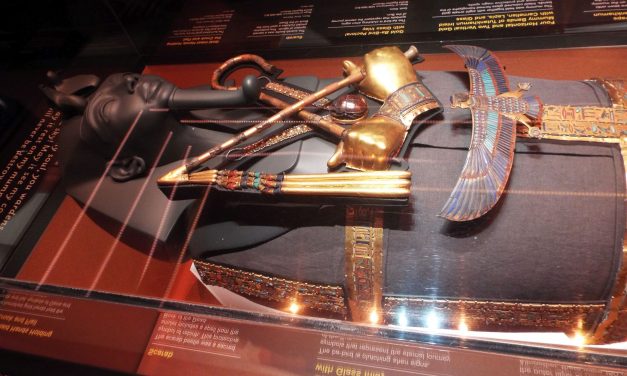 SPECIAL: Expoziţia Tutankhamon la Londra